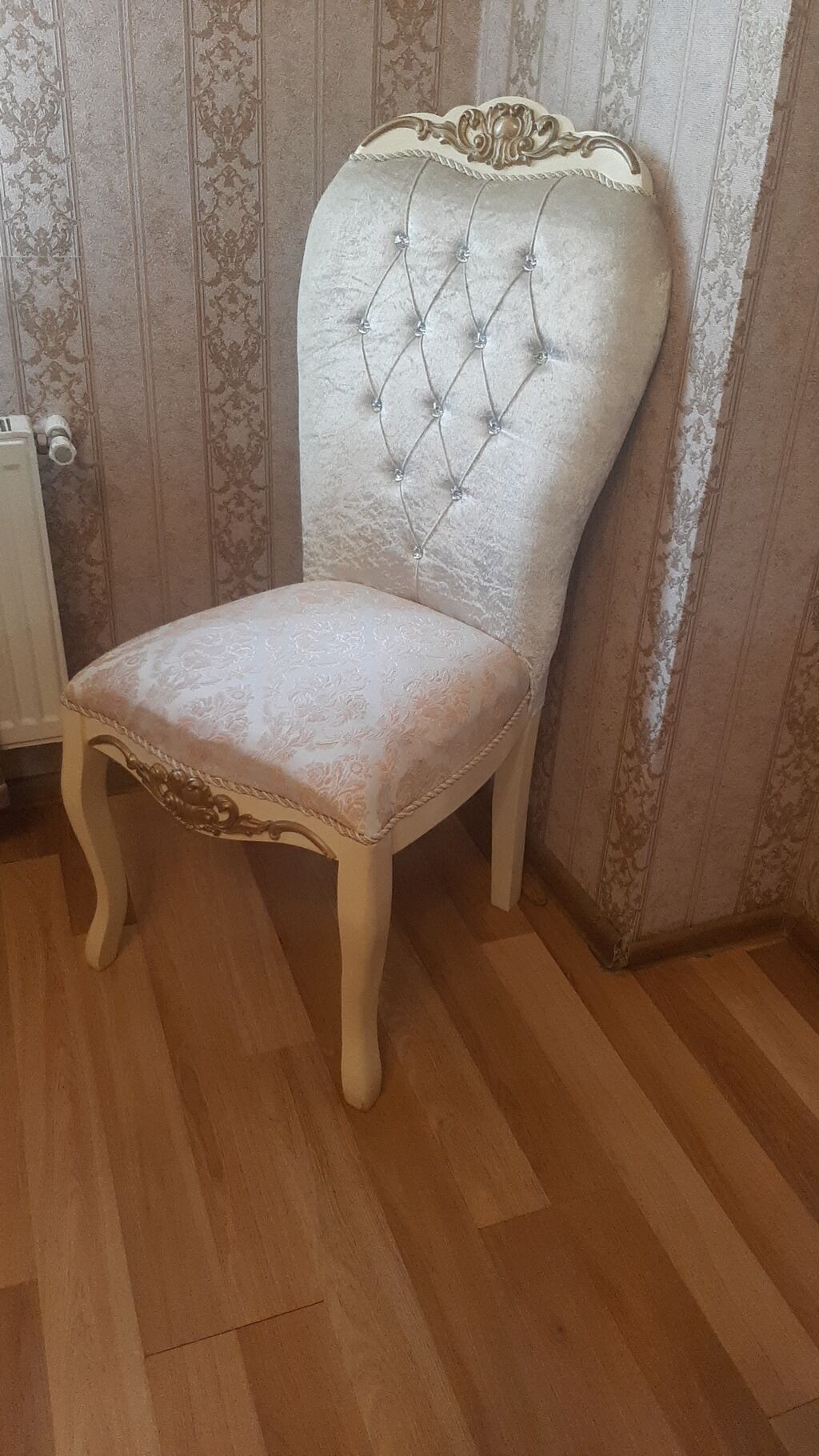 2 el az islenmis mebel. Qiymet razilasma yolu ile. Tecili satilir