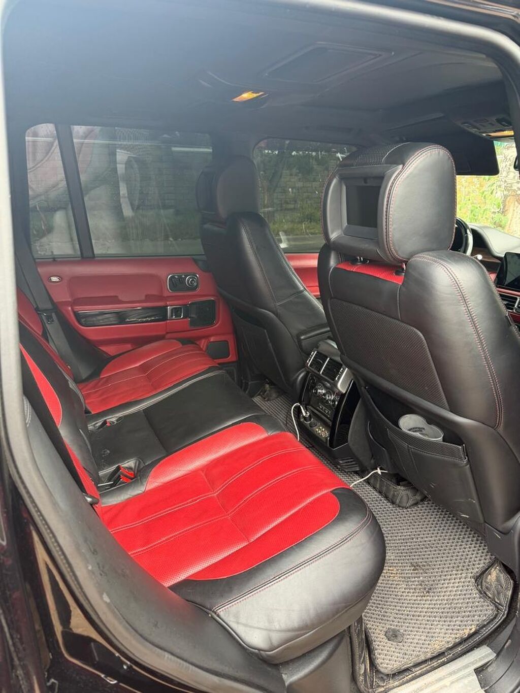 Land Rover Range Rover: 2010 г., 5 л, Автомат, Бензин, Внедорожник: фото 8
