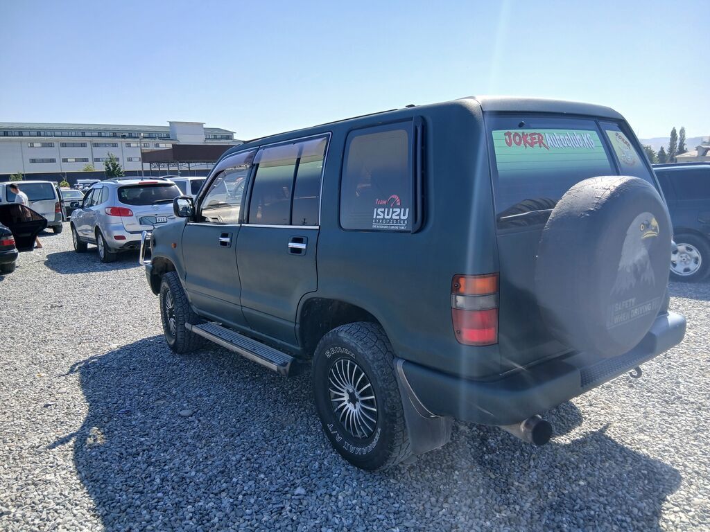 Isuzu Bighorn: 1995 г., 3.1 л, Автомат, Дизель, Внедорожник: фото 5