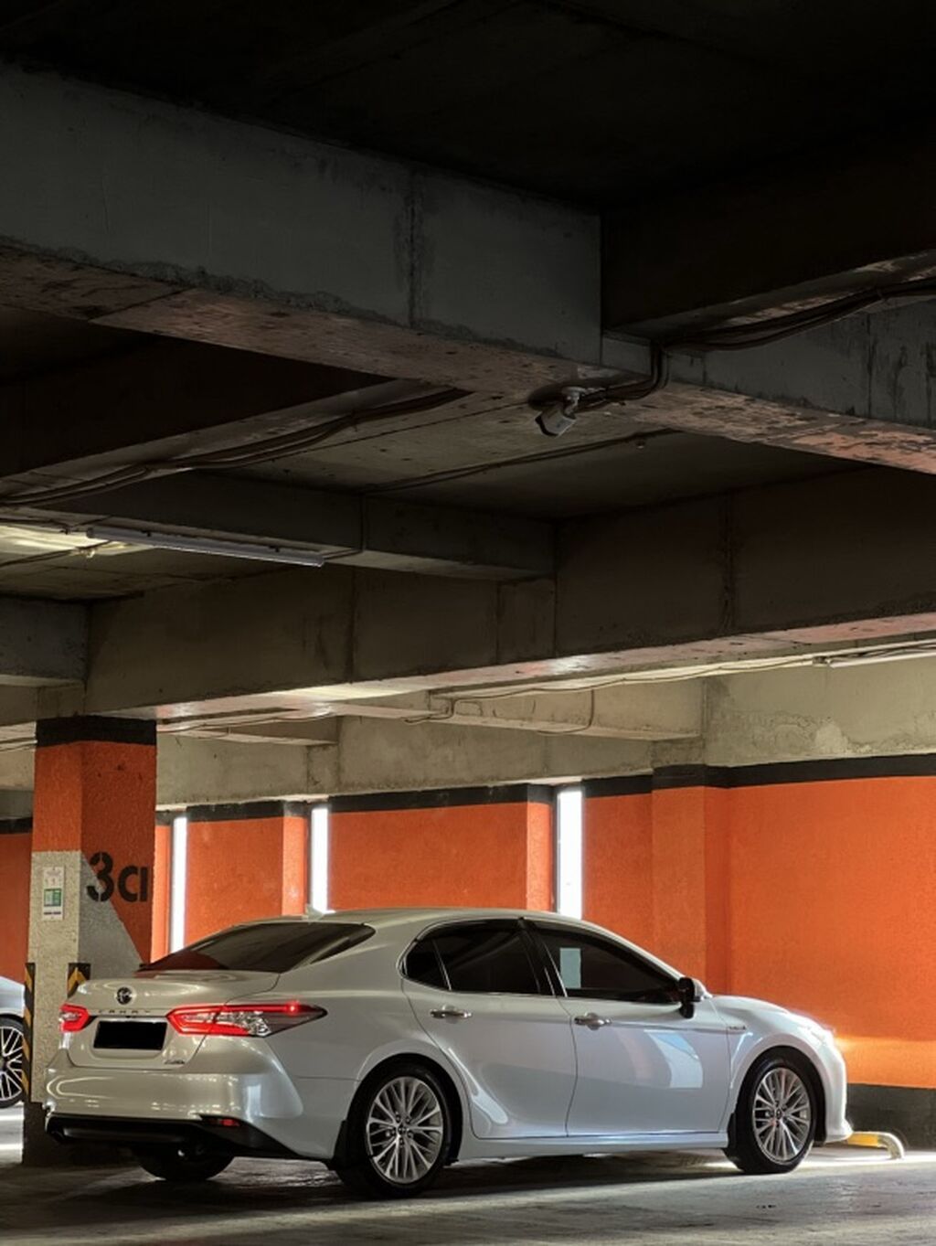 Toyota Camry: 2017 г., 2.5 л, Вариатор, Гибрид, Седан: фото 6