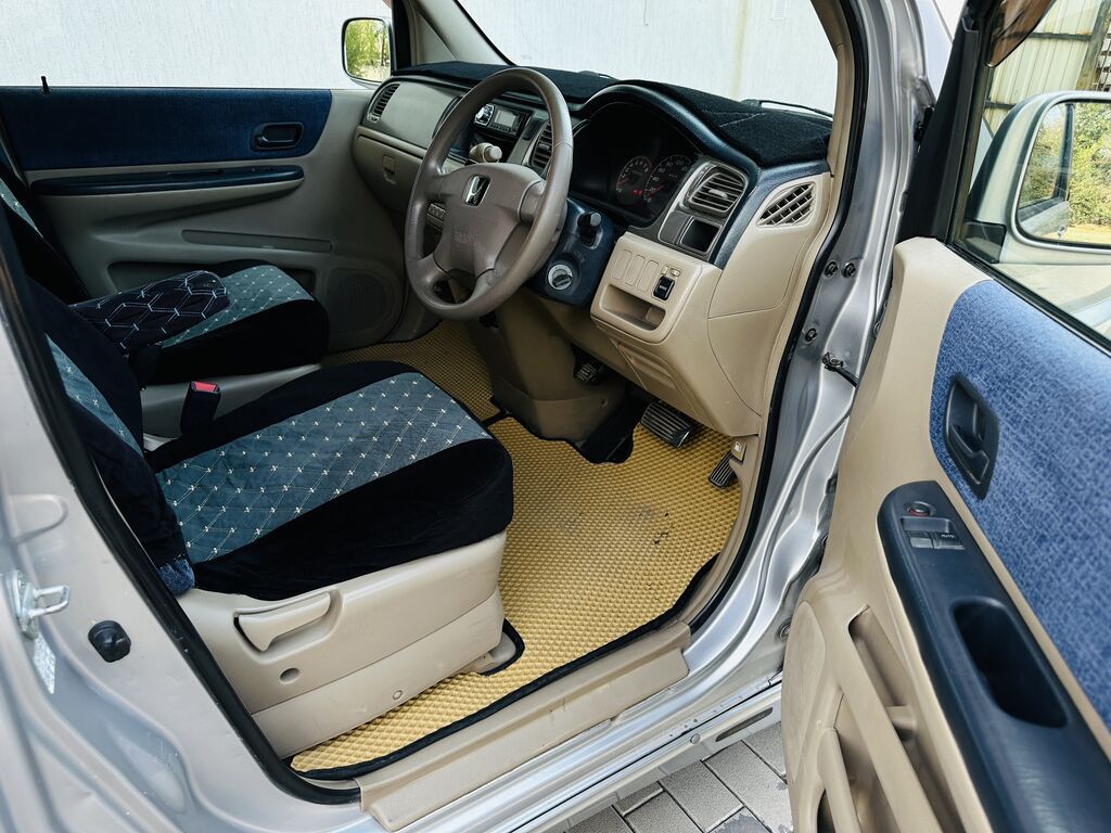 Honda Stepwgn: 2002 г., 2 л, Автомат, Бензин, Минивэн: фото 7