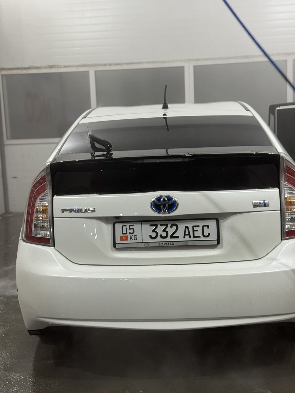 Toyota Prius: 2012 г., 1.8 л, Автомат, Гибрид, Седан: фото 4