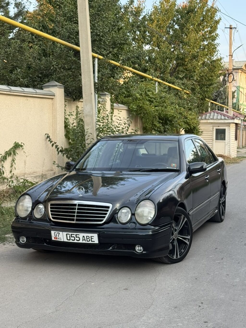 Mercedes-Benz E-Class: 1999 г., 4.3 л, Автомат, Бензин, Седан: фото 2