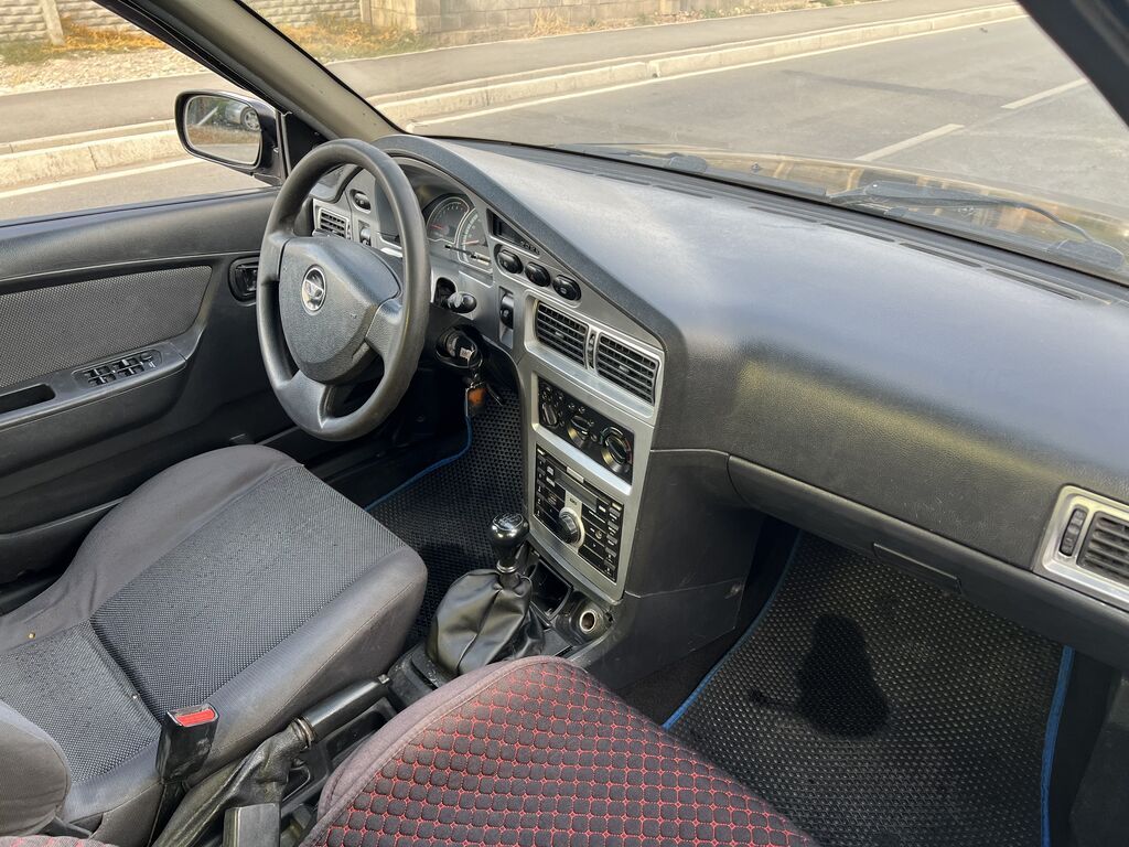 Daewoo Nexia: 2012 г., 1.6 л, Механика, Бензин, Седан: фото 8