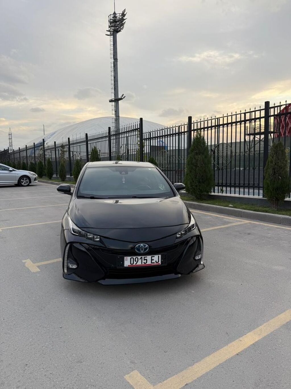 Toyota Prius: 2020 г., 1.8 л, Робот, Электромобиль, Хэтчбэк: фото 5