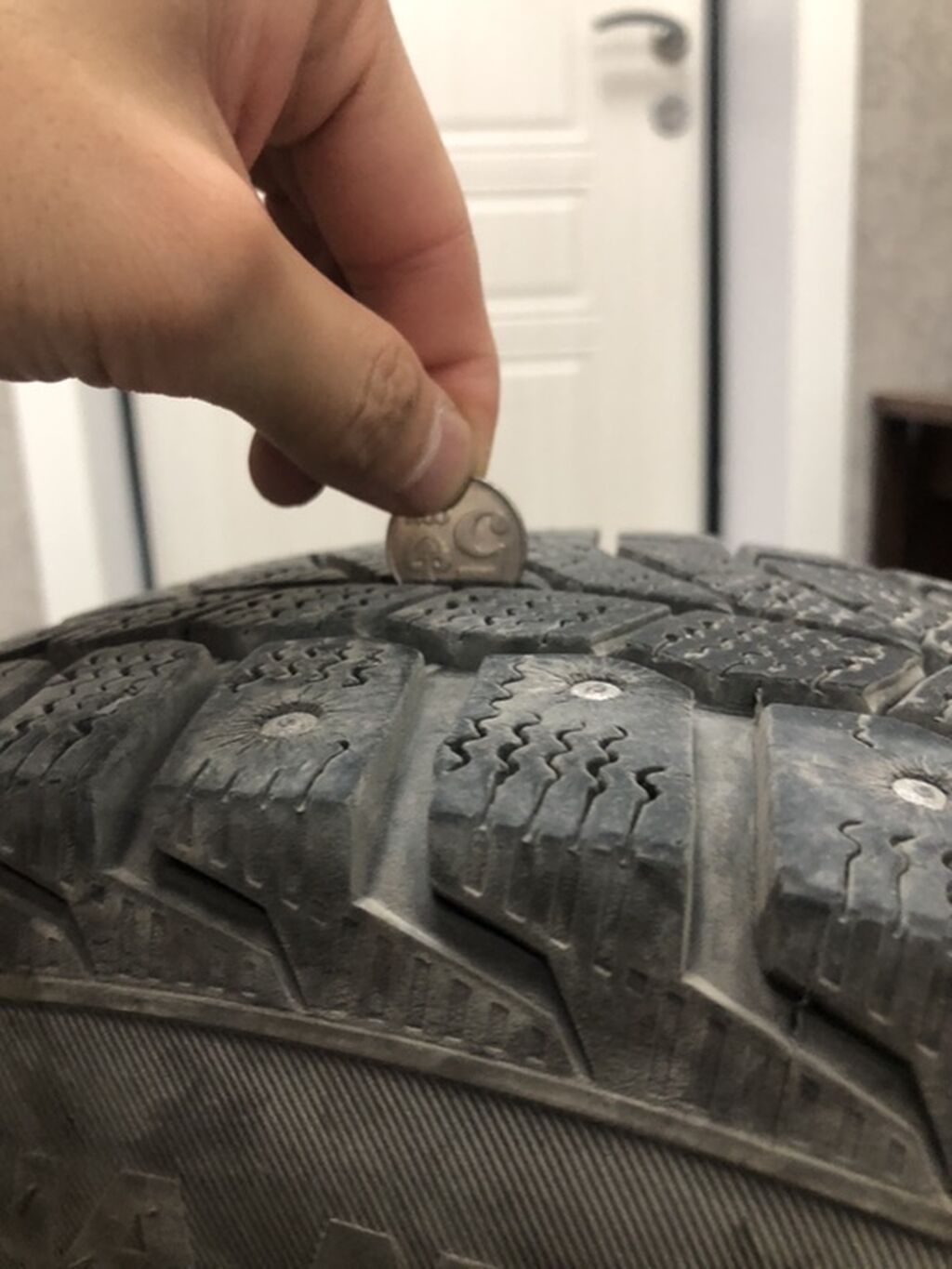 Зимняя шипованная шина Viatti 185/65 R15. 3 шт. в наличии 1 шт. 1500с: фото 2