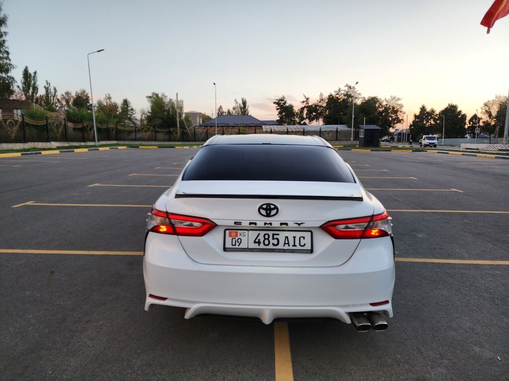 Toyota Camry: 2018 г., 2.5 л, Автомат, Бензин, Седан: фото 5
