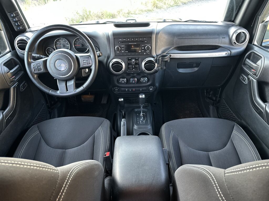 Jeep Wrangler: 2016 г., 3.6 л, Автомат, Бензин, Внедорожник: фото 7