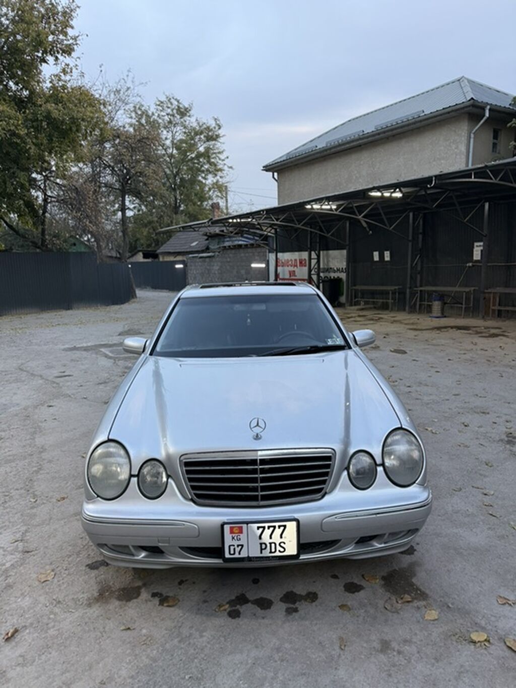 Mercedes-Benz E-Class: 2002 г., 3.2 л, Автомат, Бензин, Седан: фото 2