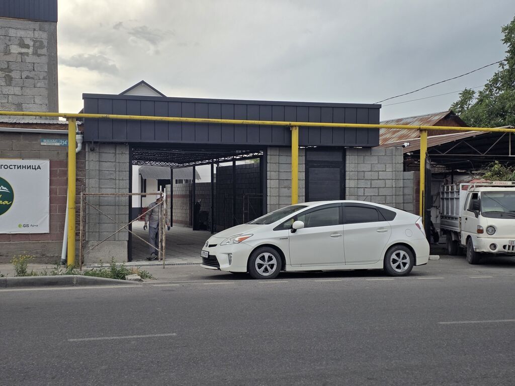 Toyota Prius: 2013 г., Вариатор, Гибрид, Хэтчбэк: фото 4