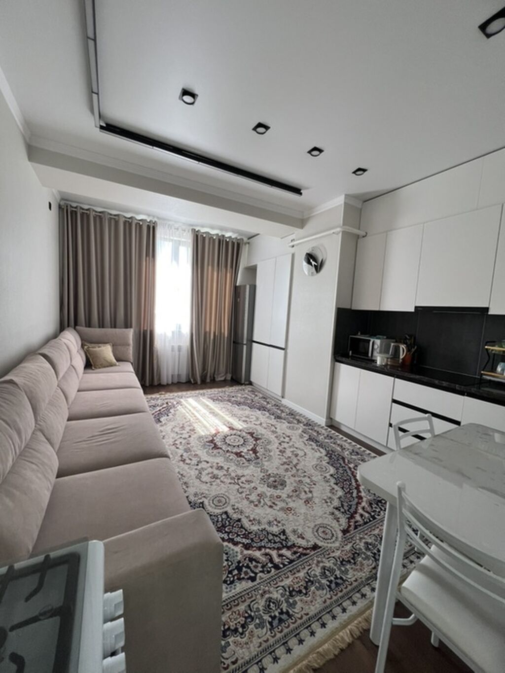 1 комната, 50 м², Элитка, 3 этаж: фото 2