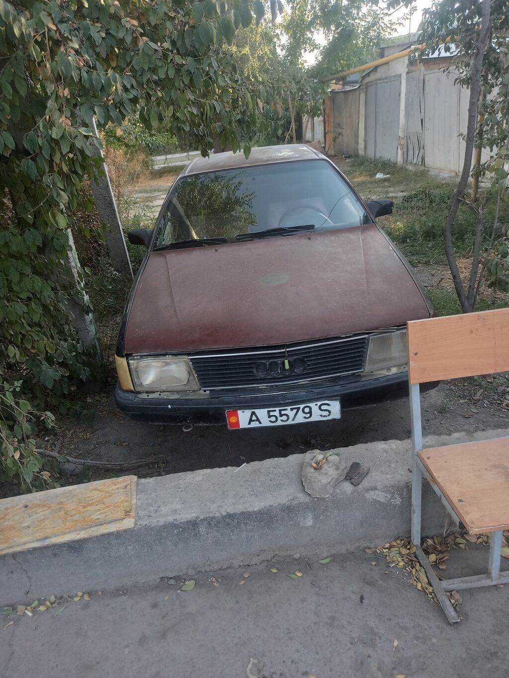 Audi 100: 1989 г., Механика, Седан: фото 5