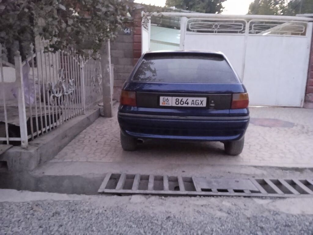 Opel Astra: 1994 г., 1.8 л, Механика, Бензин, Хэтчбэк: фото 2