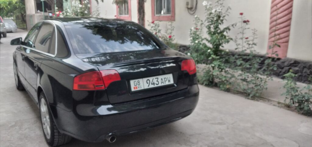 Audi A4: 2007 г., Автомат, Бензин, Седан: фото 2