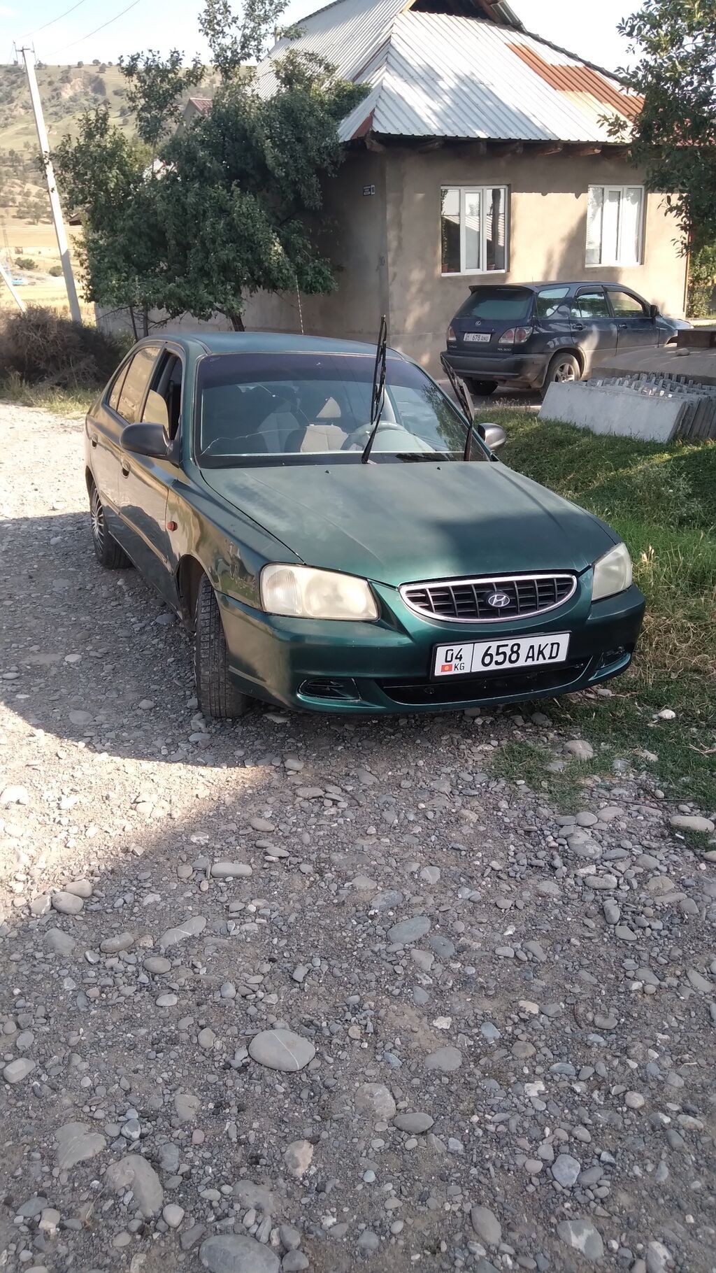 Hyundai Accent: 2001 г., Седан: фото 3