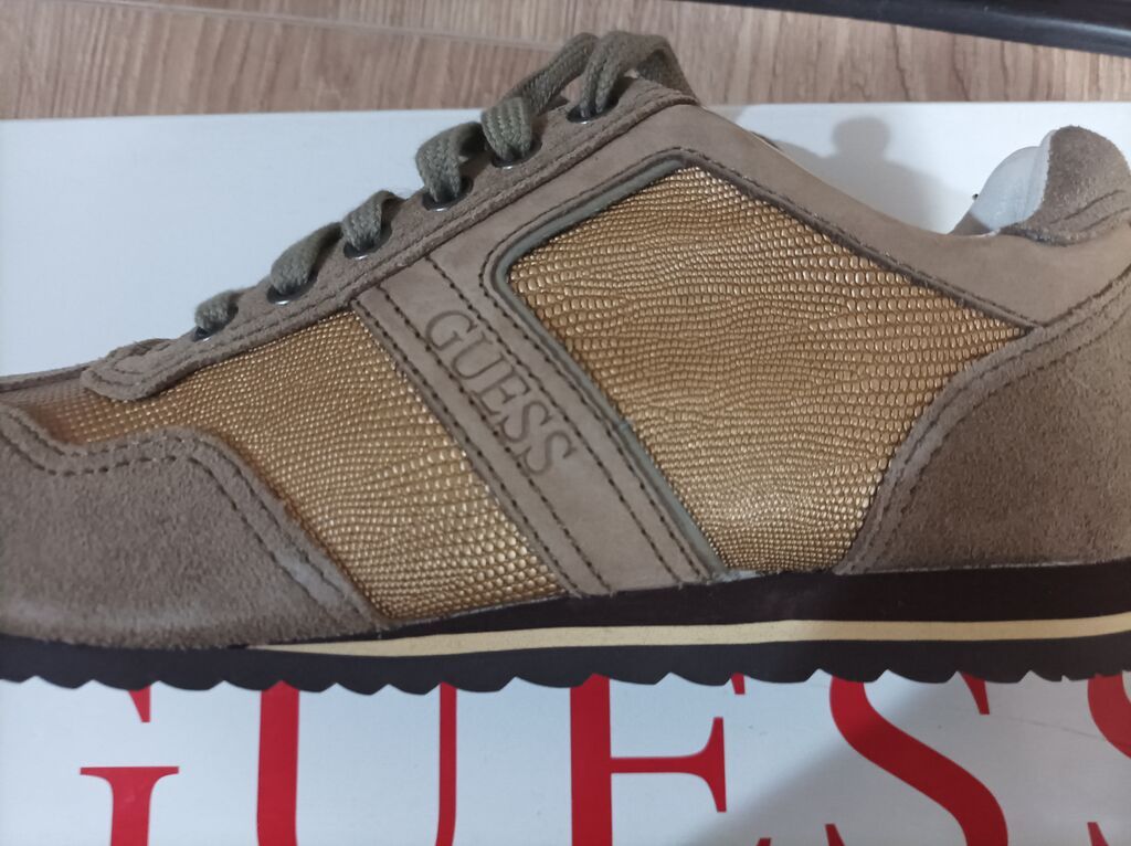 Кроссовки Guess - Модель: Guess (ярлык “Кроссовки №1, L”) - Цветовая: фото 6