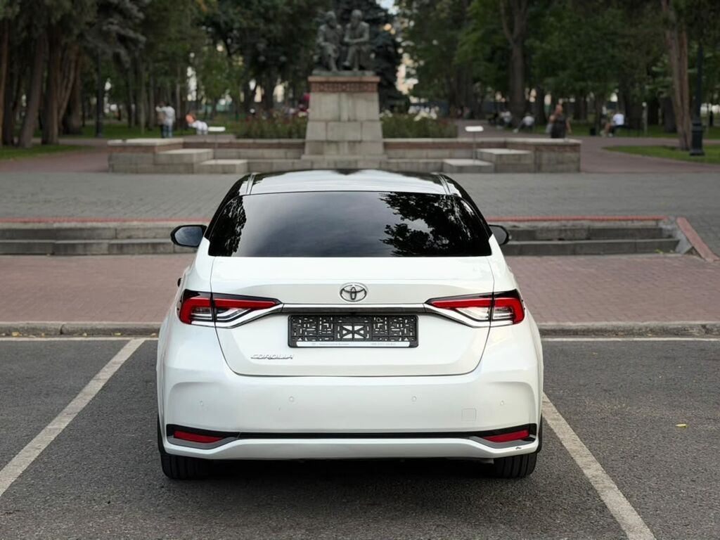 Toyota Corolla: 2019 г., 1.6 л, Автомат, Бензин, Седан: фото 5