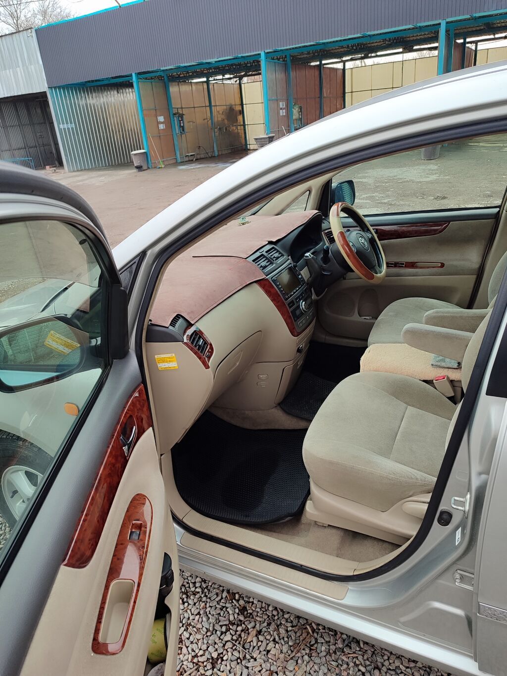 Toyota Ipsum 2003, 2.4 л, автомат, минивэн: фото 2