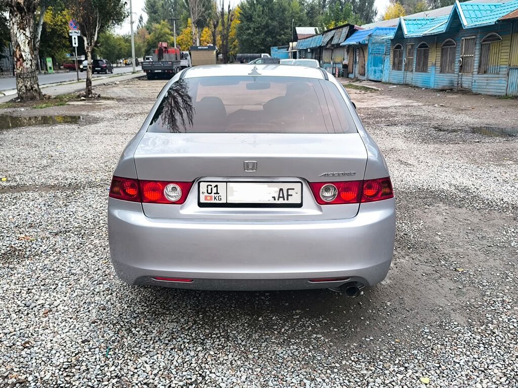 Honda Accord: 2003 г., 2 л, Автомат, Бензин, Седан: фото 4