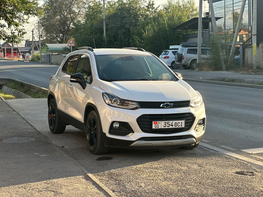 Chevrolet Tracker: 2021 г., 1.4 л, Автомат, Бензин, Кроссовер: фото 1