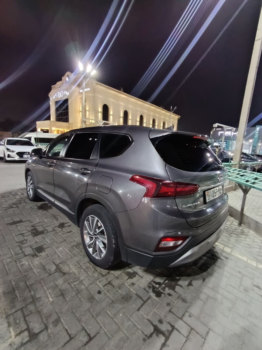 Hyundai Santa Fe: 2018 г., 2 л, Автомат, Дизель, Кроссовер: фото 3
