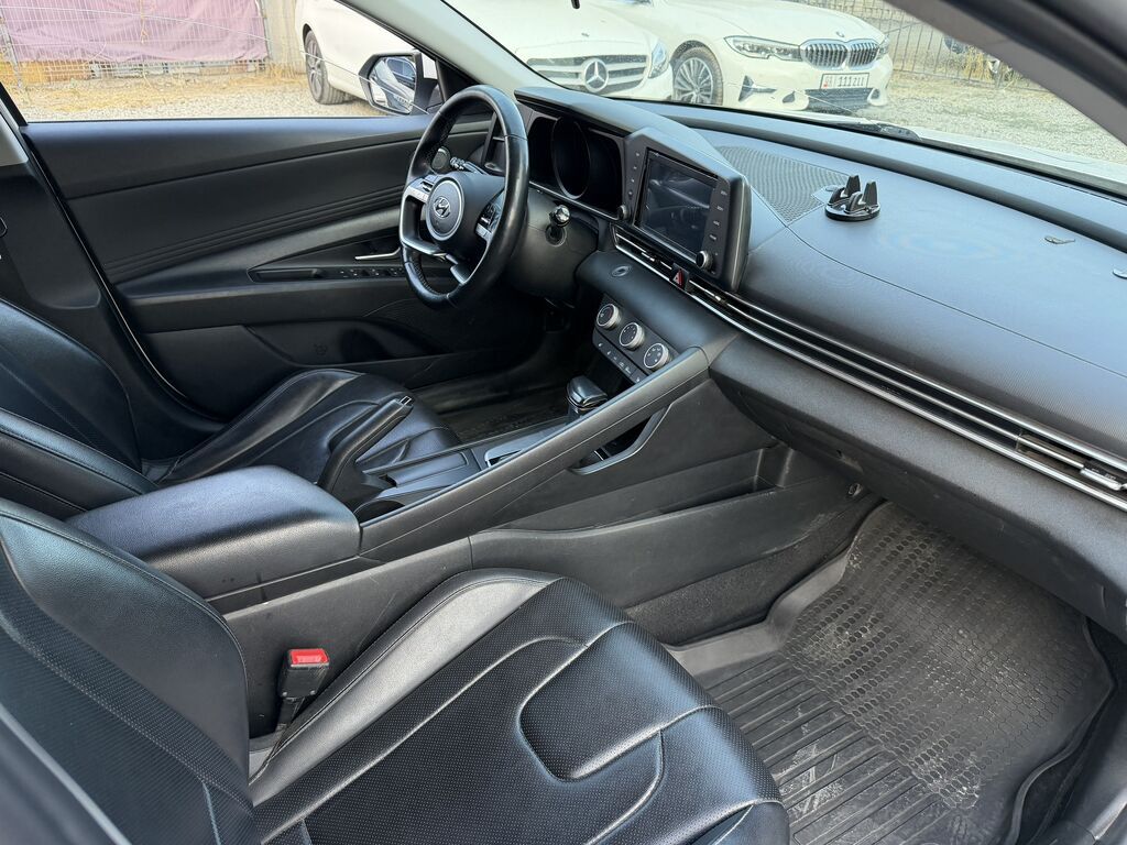 Hyundai Avante: 2021 г., 1.6 л, Автомат, Бензин, Седан: фото 4