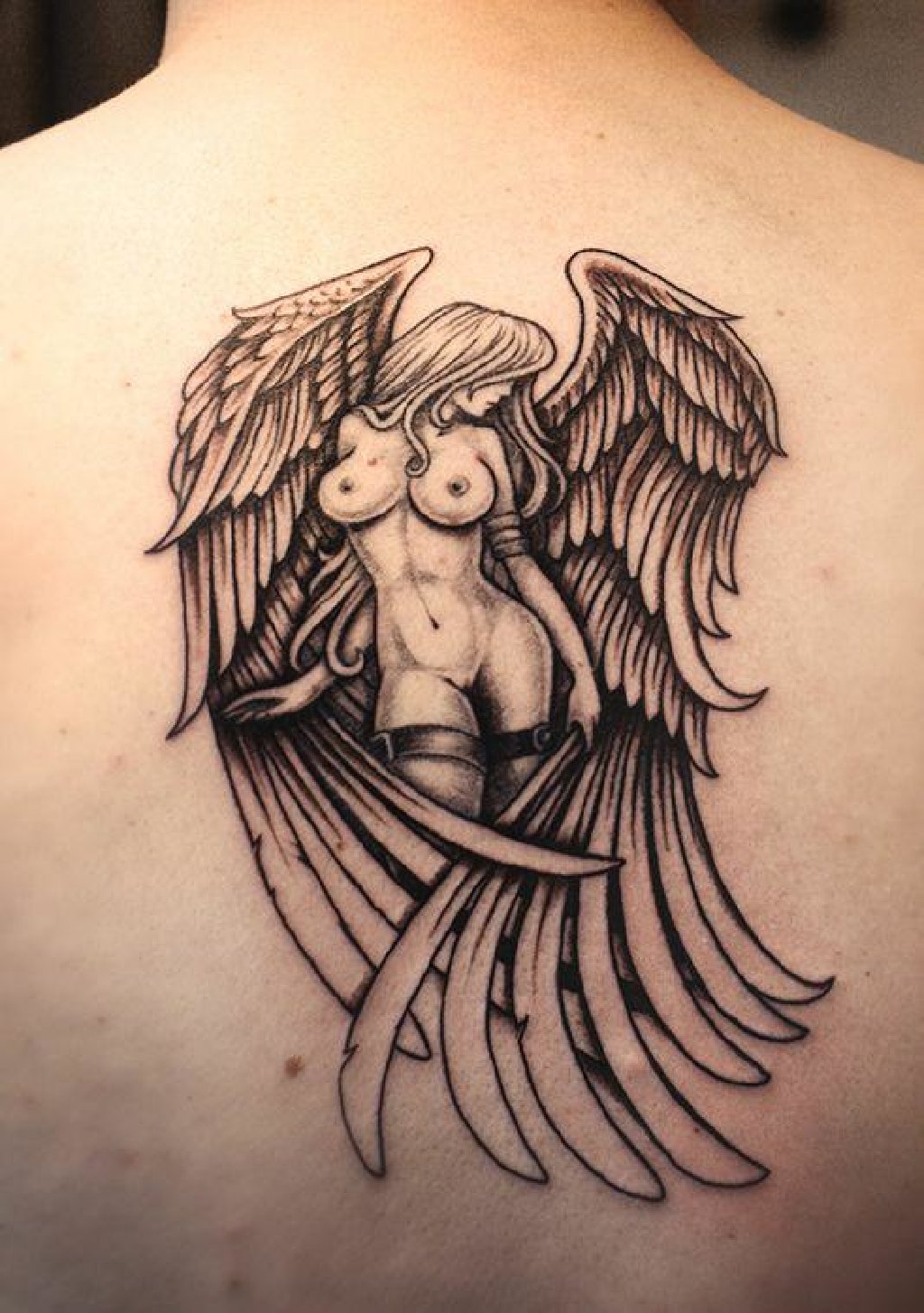 эскизы татуировок голых женщин фото 68