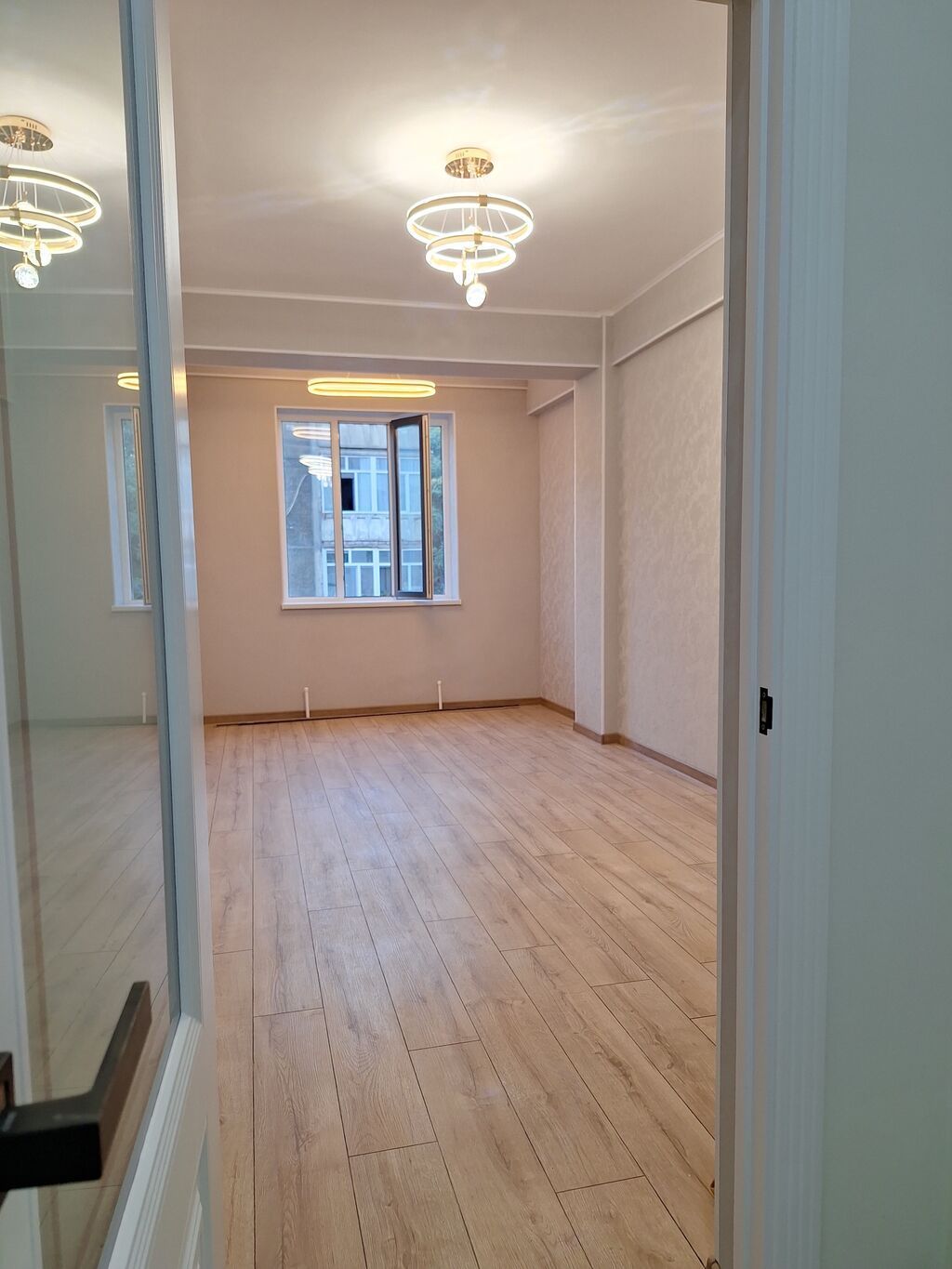 2 комнаты, 54 м², ул. Курманжан Датка-Мамырова, Элитка, 3 этаж, Свежий ремонт: фото 6