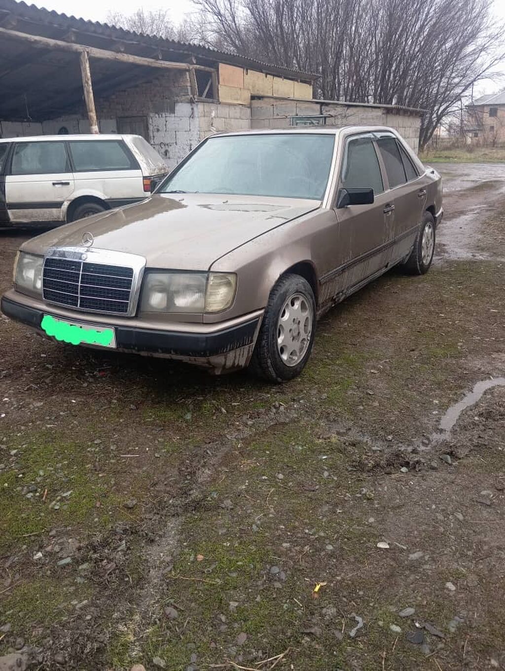 Mercedes-Benz W124: 1988 г., 2.3 л, Механика, Бензин, Седан: фото 4
