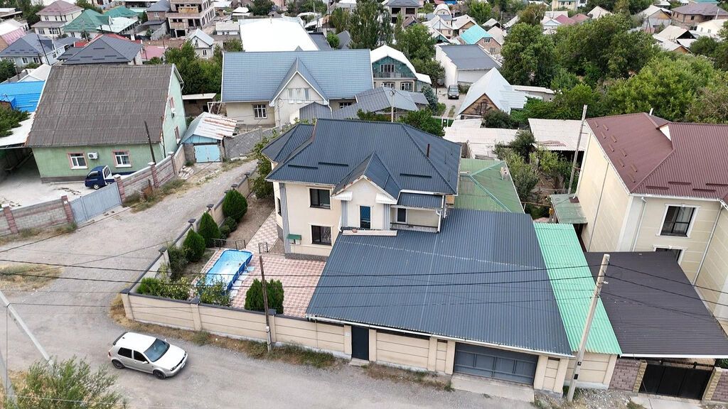 Продаётся уютный дом в Орто-Сае — у подножья гор 280 м² | 8 соток: фото 1