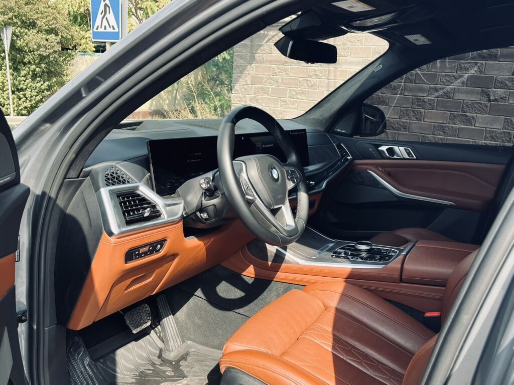 BMW X7: 2023 г., 3 л, Автомат, Бензин, Внедорожник: фото 5