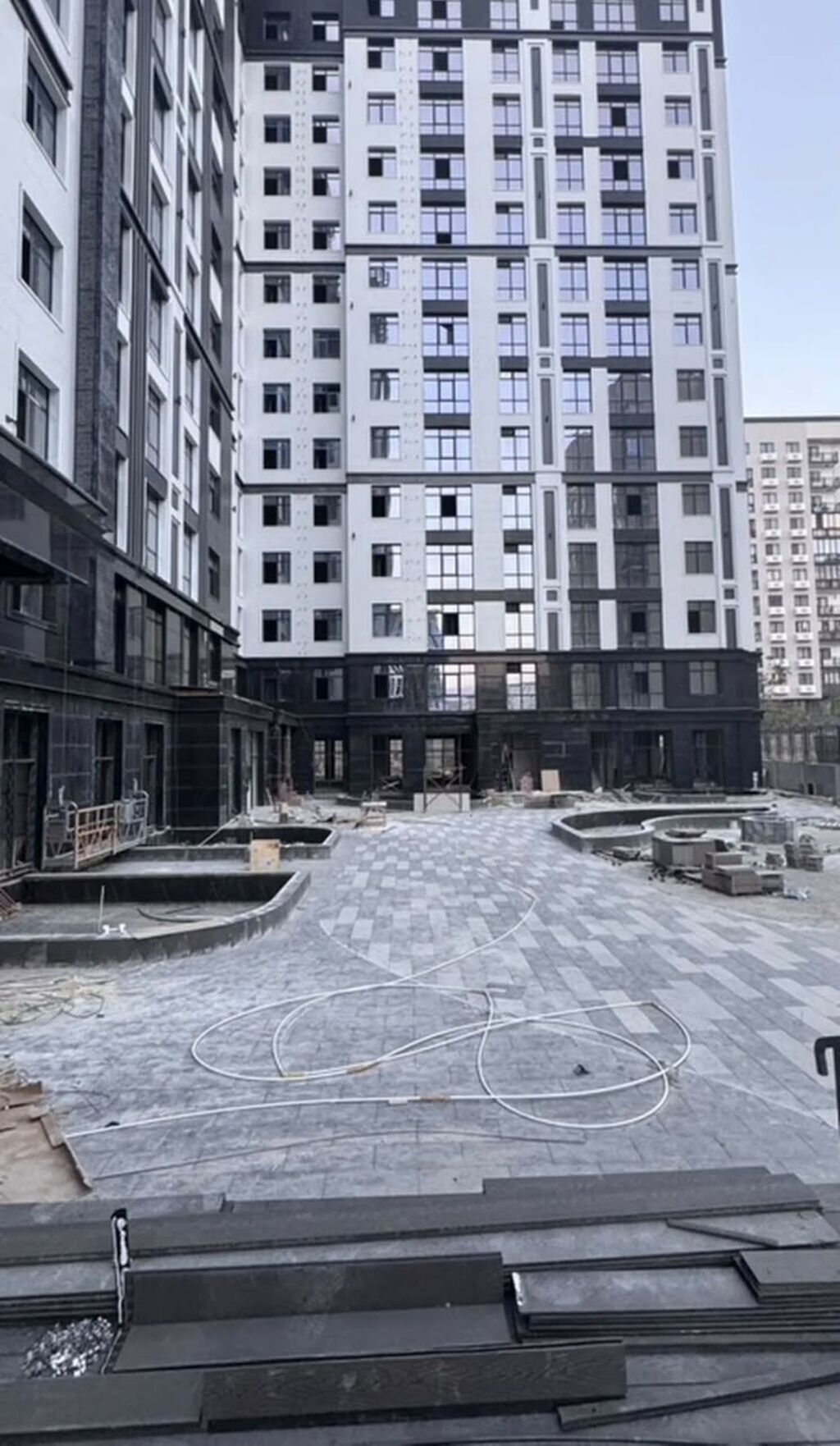 Закрытая продажа!* Da Vinci Асанбай 90 кв /4 этаж /1370$: фото 1