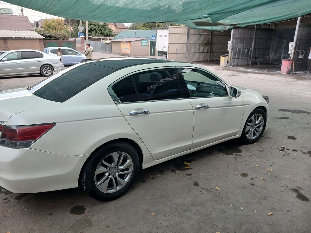 Honda Accord: 2009 г., 3.5 л, Бензин, Седан: фото 3