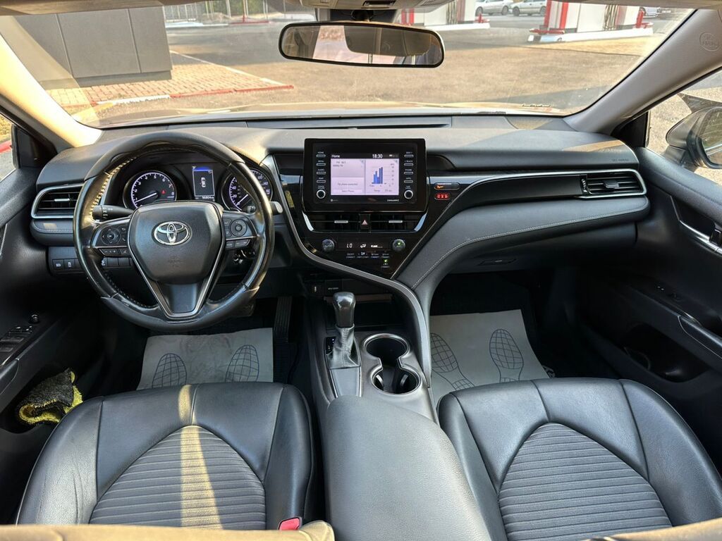 Toyota Camry: 2020 г., 2.5 л, Автомат, Бензин, Седан: фото 6