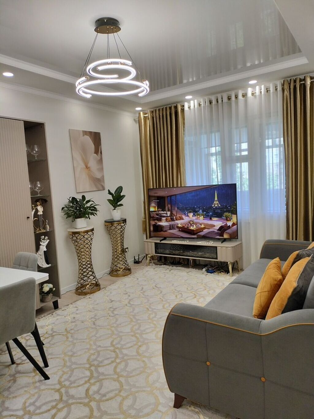 3 комнаты, 80 м², 106 серия, 5 этаж, Дизайнерский ремонт — фото 1