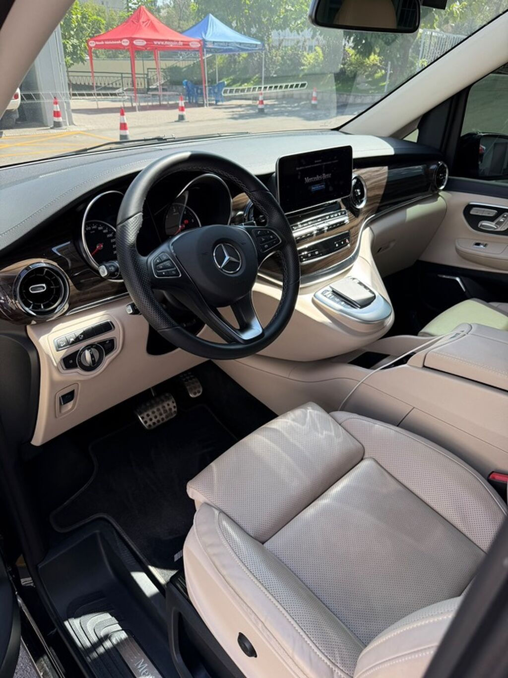 Mercedes-Benz V-Class: 2024 г., 2 л, Автомат, Дизель, Минивэн: фото 4