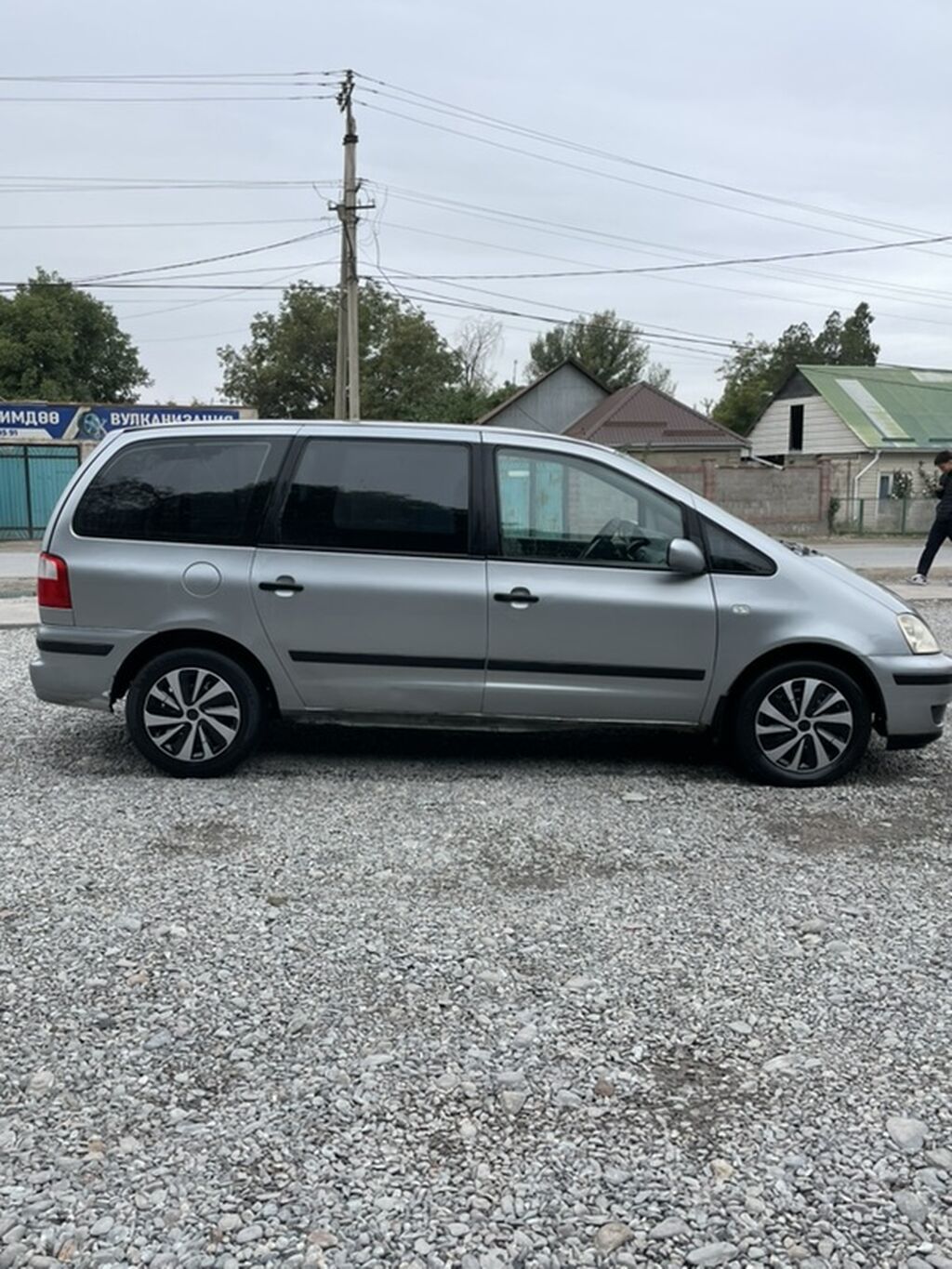 Ford Galaxy: 2002 г., 2 л, Механика, Бензин, Минивэн: фото 5