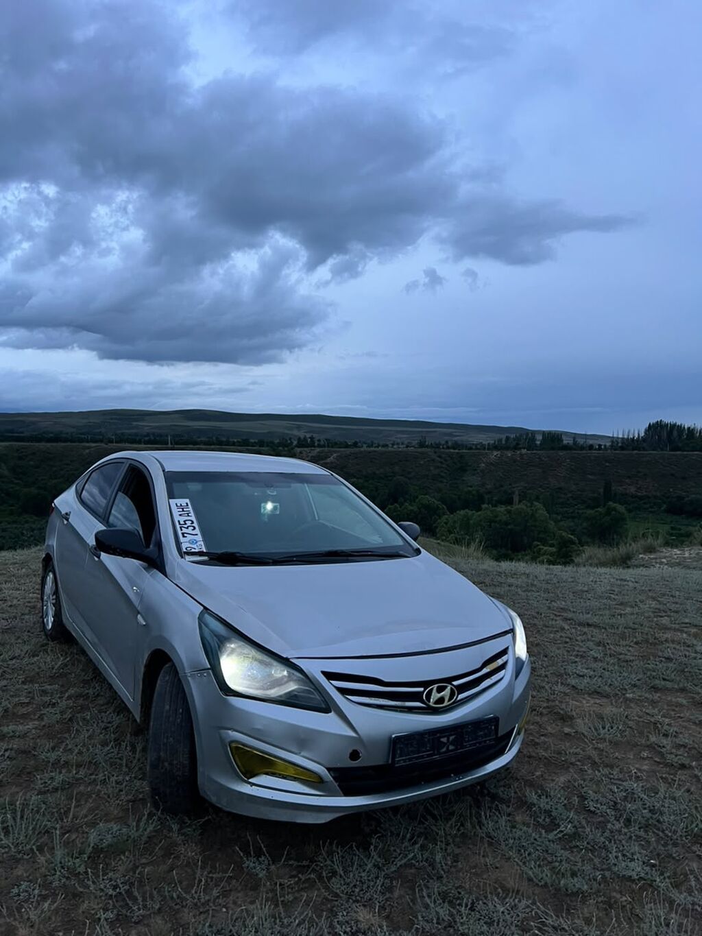 Hyundai Solaris: 2015 г., 1.5 л, Механика, Бензин, Седан: фото 3