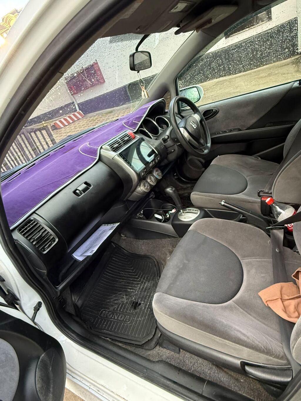 Honda Fit: 2006 г., Автомат, Бензин, Хэтчбэк: фото 7