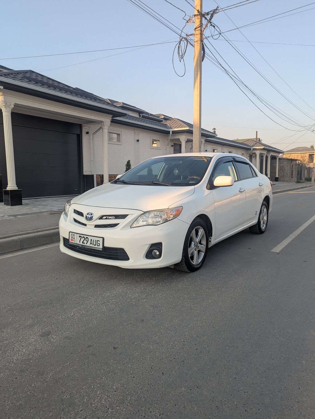 Продам Toyota Corolla, 2010 г., 1.8 л, автомат: фото 4