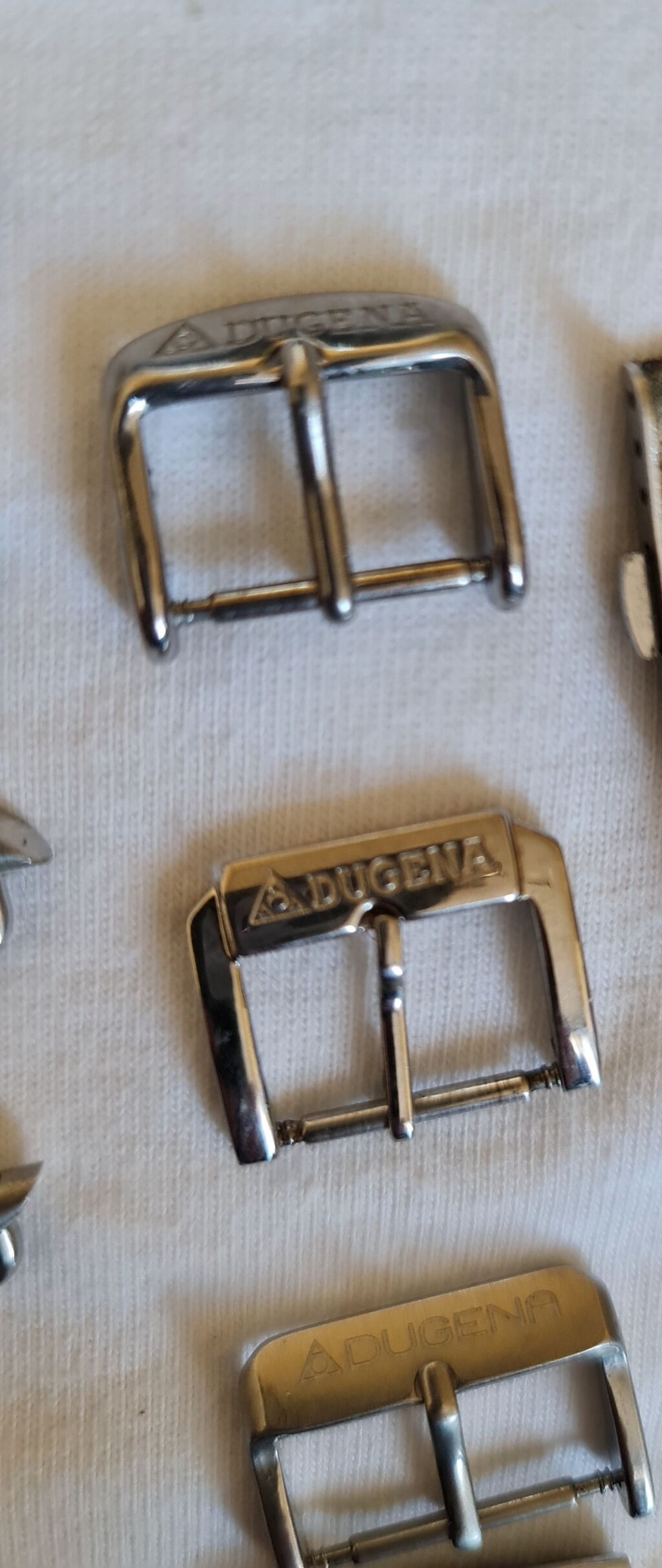 Dodaci za satove: Set delova za satove – kopče, šnale i narukvice - Više metalnih kopči