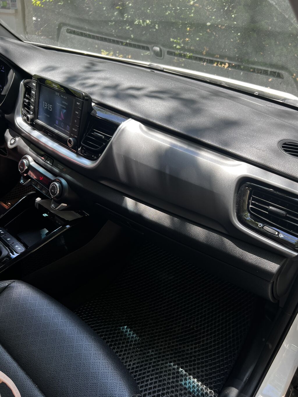Kia Stonic: 2019 г., 1.4 л, Автомат, Бензин, Хэтчбэк: фото 8