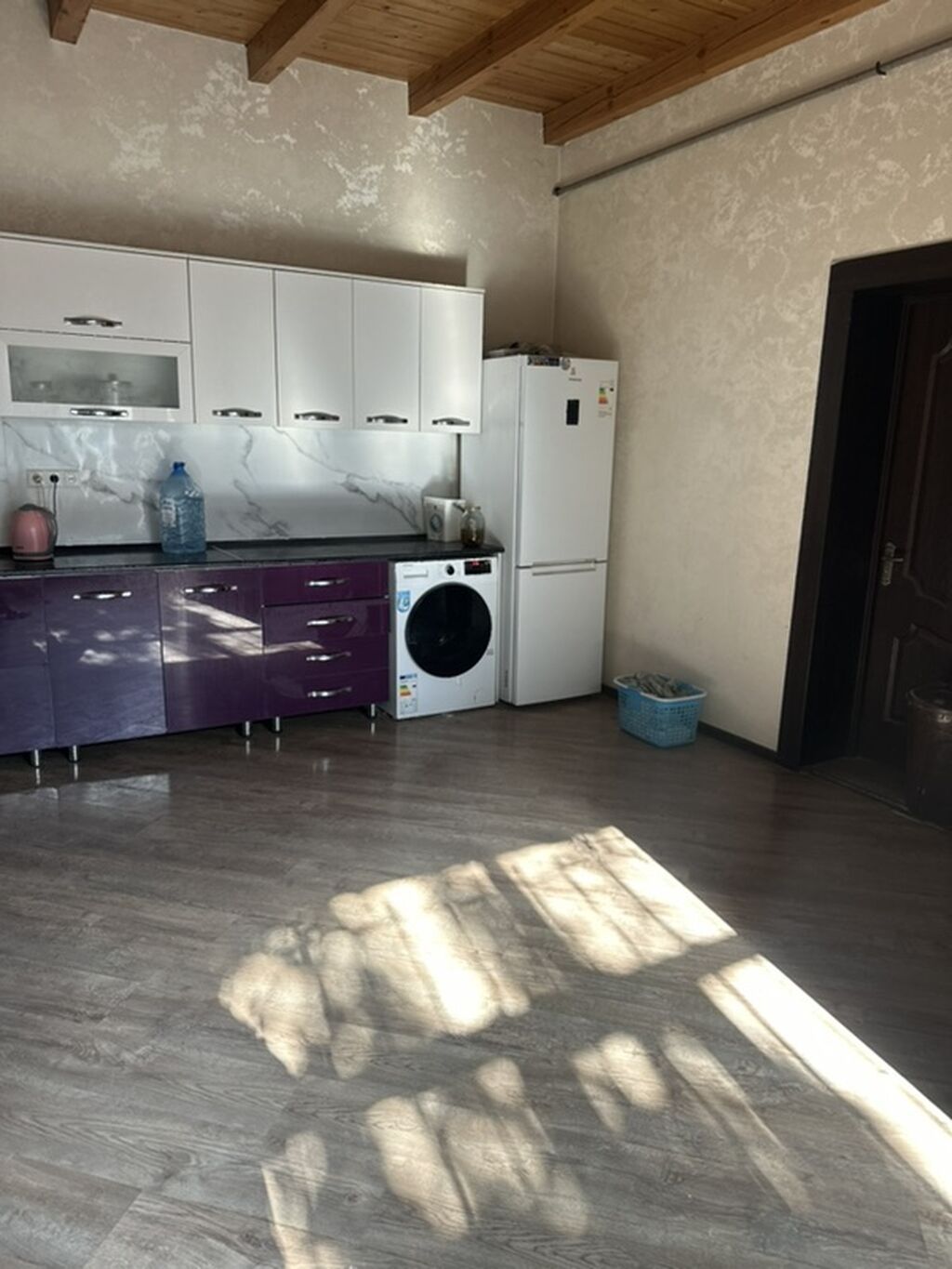 Срочно продаётся дом в ж/м Ак орго. Участок 5 сотых. Тех.паспорт