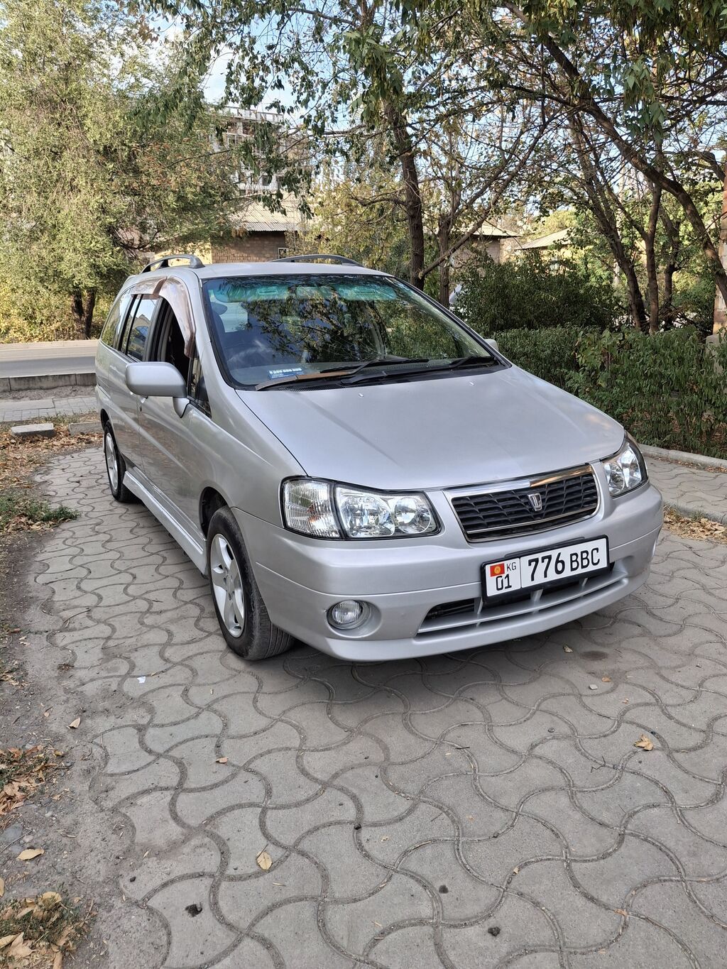 Nissan Liberty: 2000 г., 2 л, Автомат, Бензин, Минивэн: фото 3