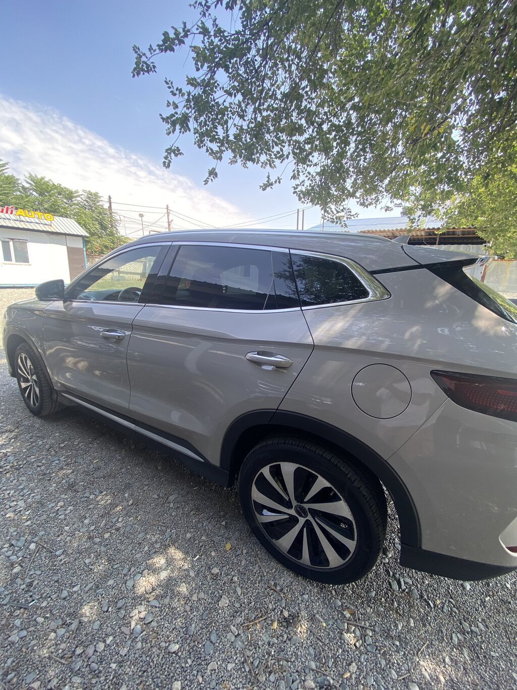 BYD Song Plus: 2024 г., 0.1 л, Вариатор, Электромобиль, Кроссовер: фото 3