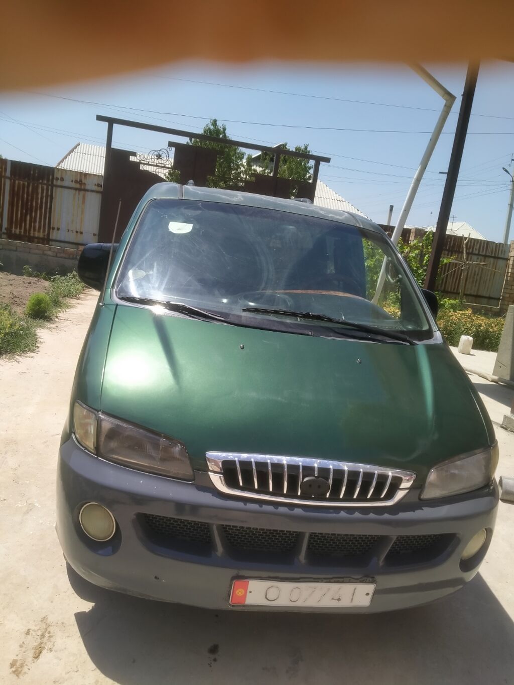 Hyundai Grand Starex: 1999 г., 2.5 л, Механика, Дизель, Минивэн: фото 3