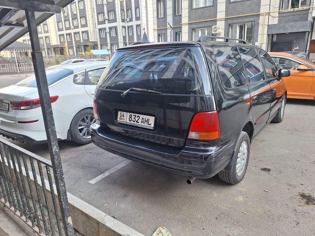 Honda Shuttle: 1996 г., Автомат, Бензин, Минивэн: фото 6