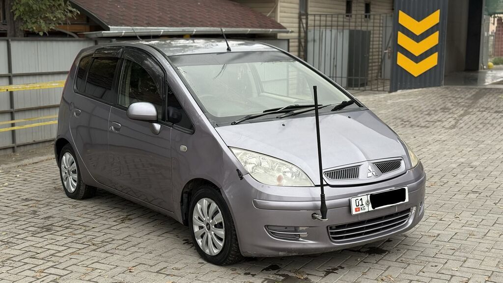 Mitsubishi Colt: 2003 г., 1.3 л, Автомат, Бензин, Хэтчбэк: фото 2