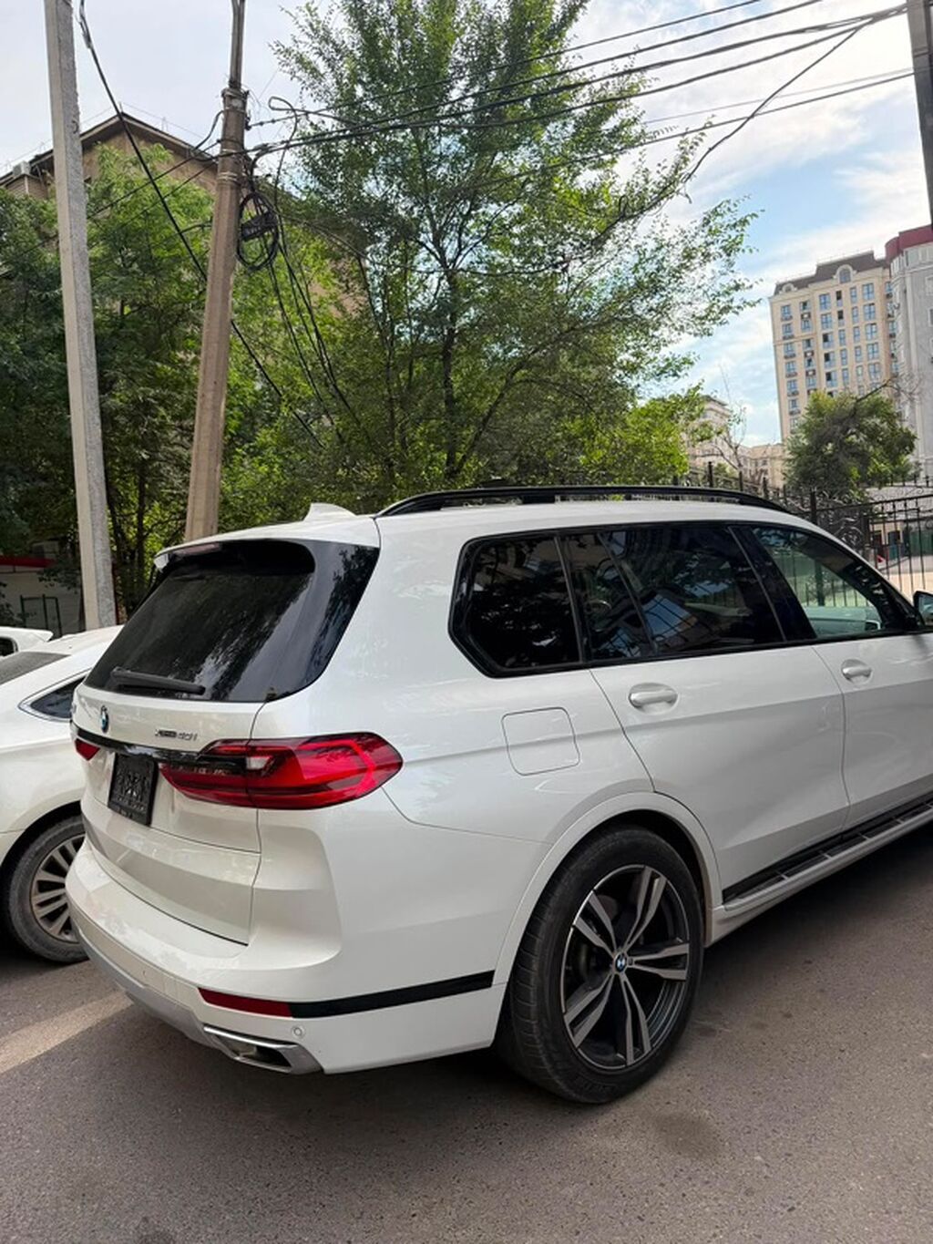 BMW X7: 2019 г., 3 л, Автомат, Бензин, Кроссовер: фото 6