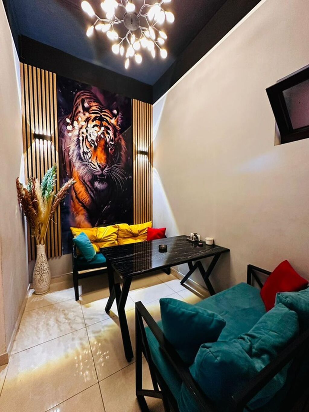 Satılır tam təchizatlı “resto-pub” tipli restoran məkanı